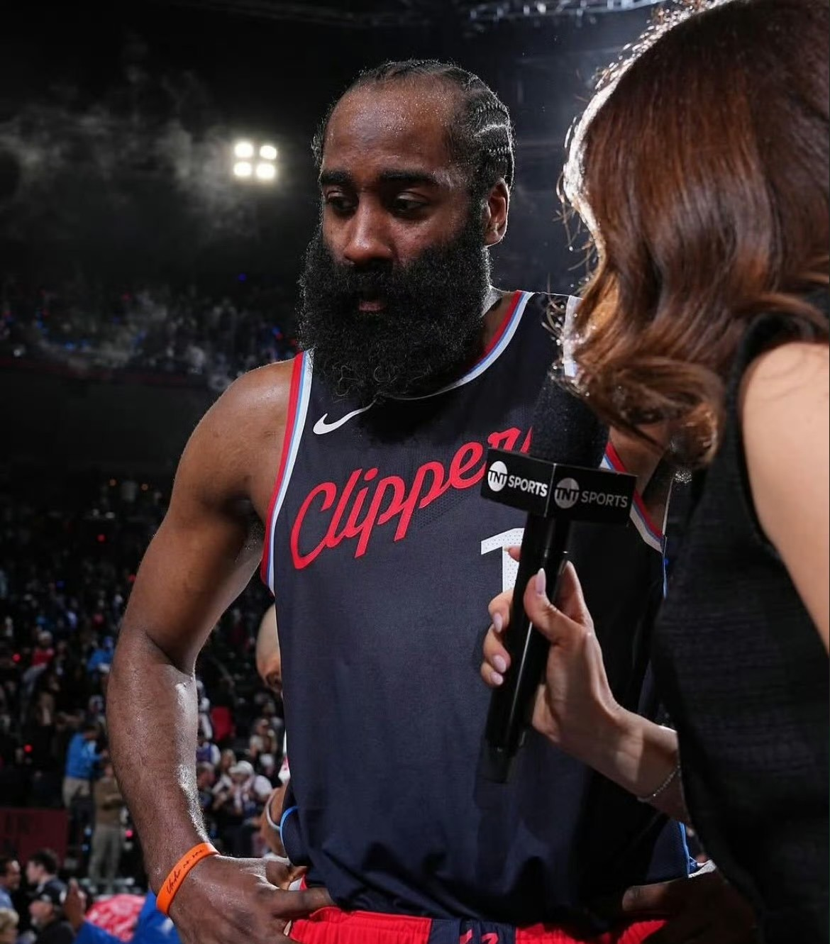 壹号娱乐-哈登迎来十赛季高光表现,皇家马德里球迷沸腾!的简单介绍