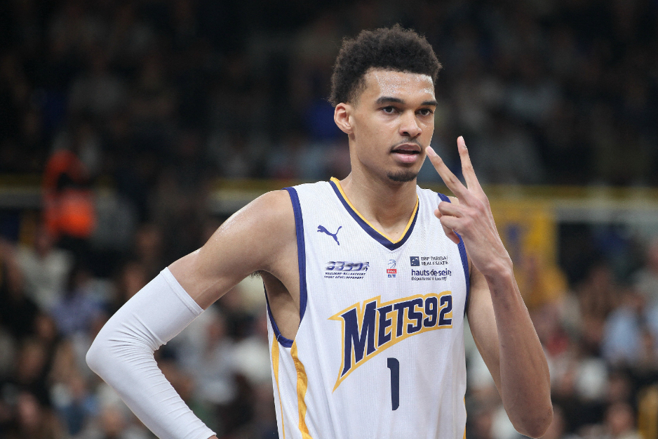 一号娱乐-关于Ning新星惊险取胜表现惊艳，曼联未来可期！的信息