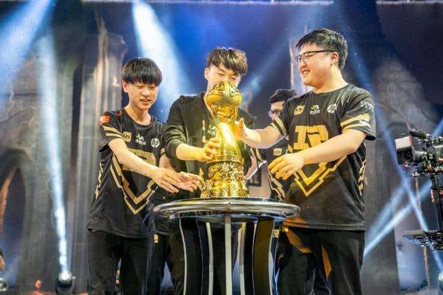 壹号-塔图姆爆冷击败RNG，高光表现引爆全场！的简单介绍